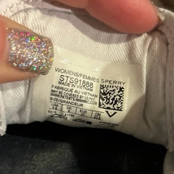 womens sperrys size 6.5 White leather slip on with laces - Picture 2 of 8